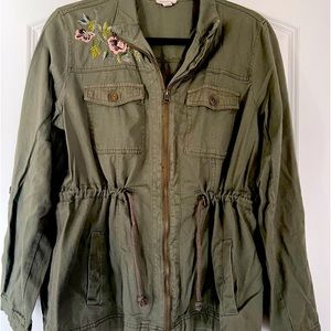 - WESTPORT ARMY GREEN JACKET